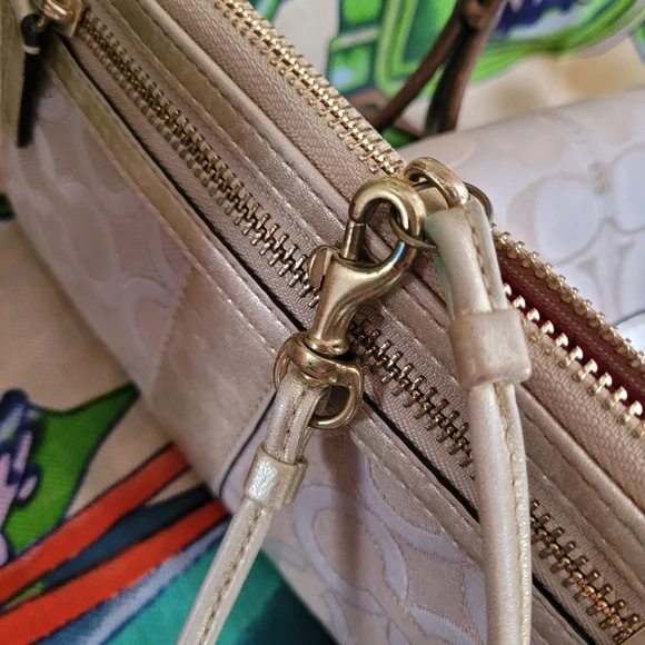 COACH Wristlet/ wallet SET - Picture 8 of 14